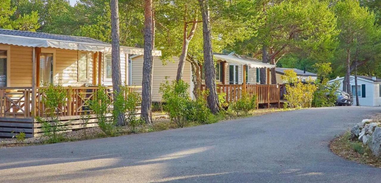 Mobil-Home Dans Camping 4* Saint-Laurent-du-Verdon Exteriér fotografie